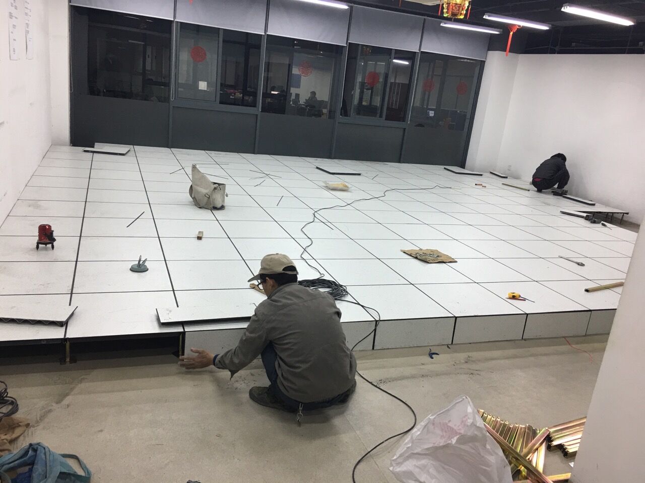 陶瓷防靜電地板安裝時(shí)要注意哪些問題？